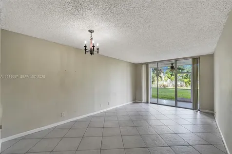 9440 Poinciana Place Davie FL 33324