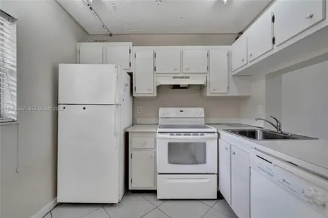 9440 Poinciana Place Davie FL 33324