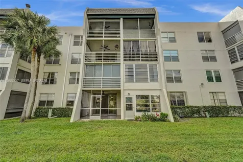9440 Poinciana Place Davie FL 33324