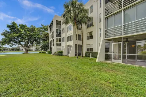 9440 Poinciana Place Davie FL 33324