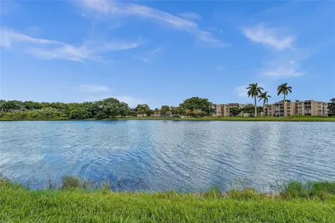 9440 Poinciana Place Davie FL 33324