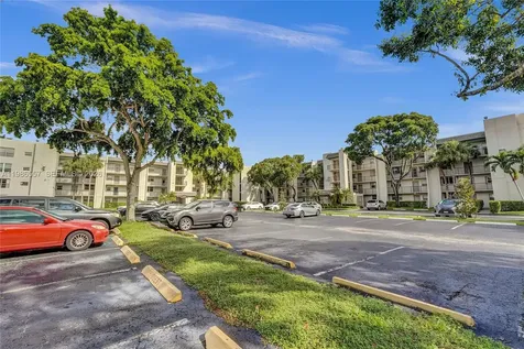 9440 Poinciana Place Davie FL 33324