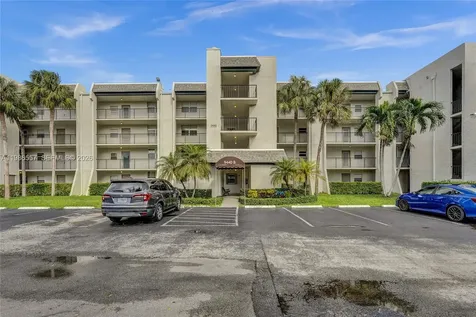 9440 Poinciana Place Davie FL 33324