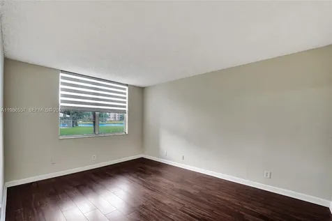 9440 Poinciana Place Davie FL 33324