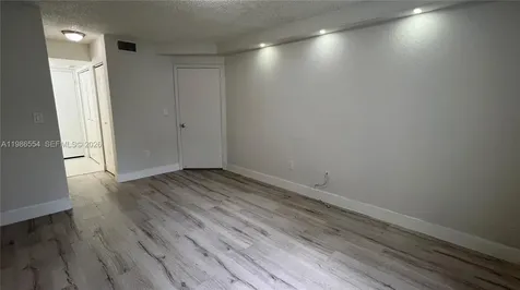 2831 N Oakland Forest Drive Oakland Park FL 33309