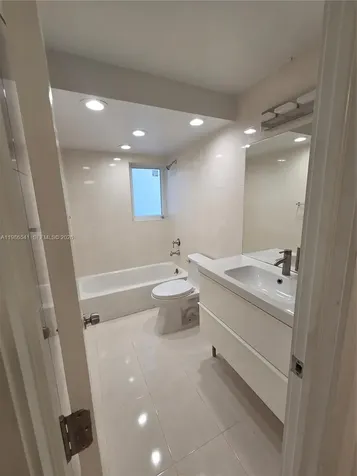 620 NE 12th Avenue Hallandale Beach FL 33009