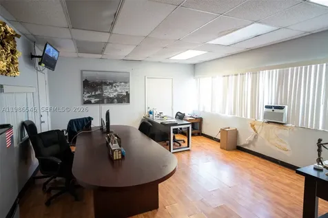1217 NW 21st Street Miami FL 33142