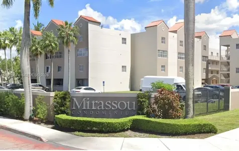 6195 NW 186th Street Hialeah FL 33015
