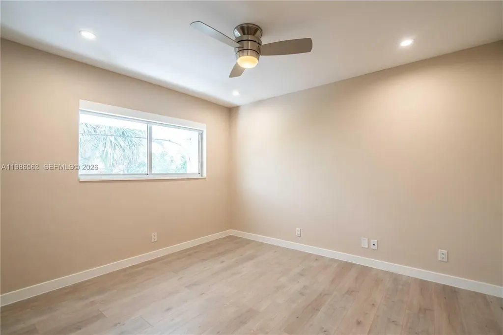2400 NE 26th Street Fort Lauderdale FL 33305