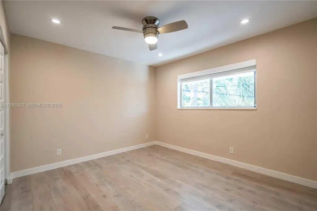 2400 NE 26th Street Fort Lauderdale FL 33305