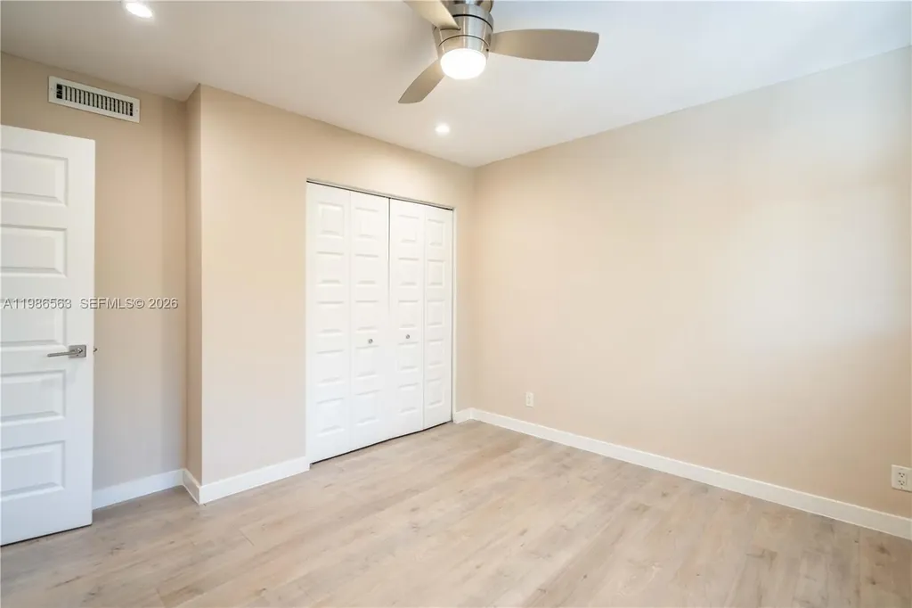 2400 NE 26th Street Fort Lauderdale FL 33305