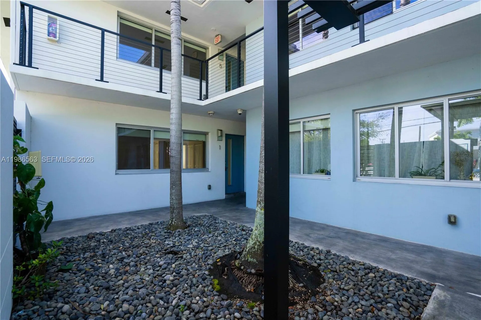 2400 NE 26th Street Fort Lauderdale FL 33305
