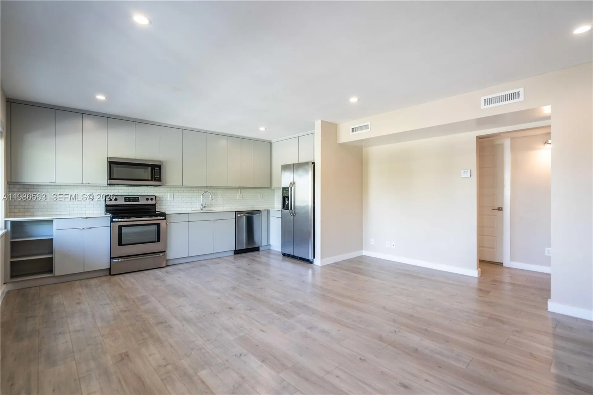2400 NE 26th Street Fort Lauderdale FL 33305
