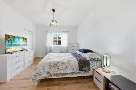 5918 Woodlands Boulevard Tamarac FL 33319