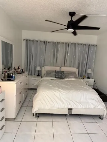 6425 W 27th Court Hialeah FL 33016