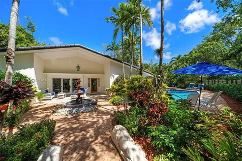 269 Cranwood Drive Key Biscayne FL 33149