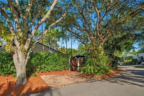 269 Cranwood Drive Key Biscayne FL 33149