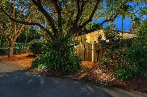 269 Cranwood Drive Key Biscayne FL 33149