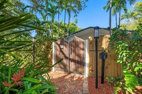 269 Cranwood Drive Key Biscayne FL 33149