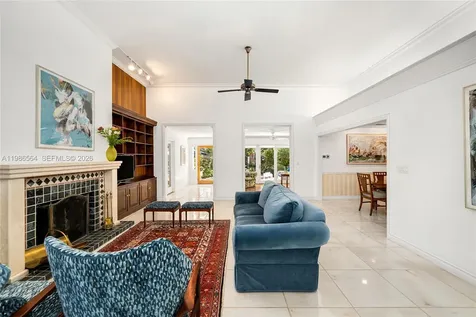 269 Cranwood Drive Key Biscayne FL 33149