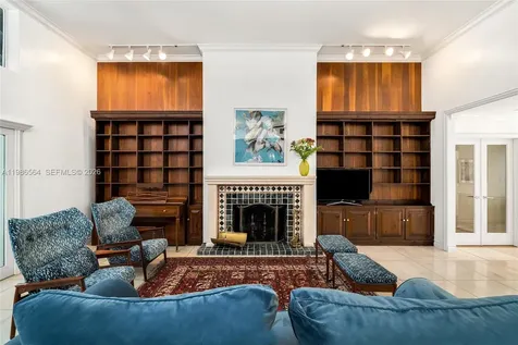 269 Cranwood Drive Key Biscayne FL 33149