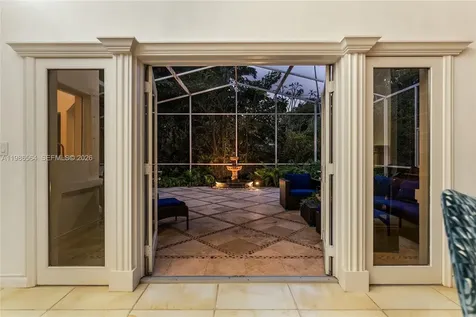 269 Cranwood Drive Key Biscayne FL 33149