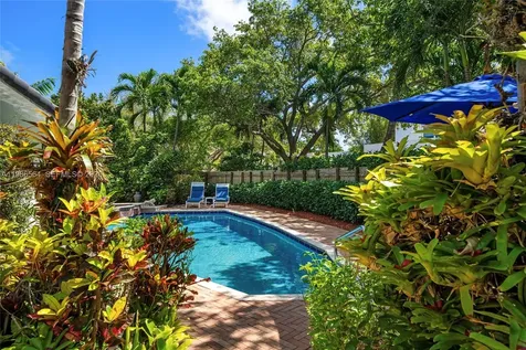 269 Cranwood Drive Key Biscayne FL 33149
