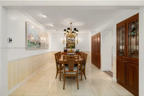 269 Cranwood Drive Key Biscayne FL 33149