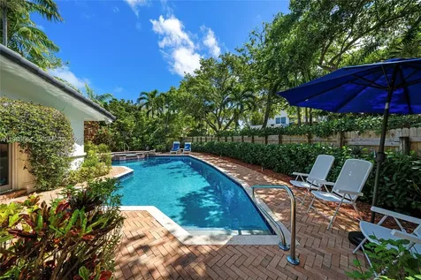 269 Cranwood Drive Key Biscayne FL 33149