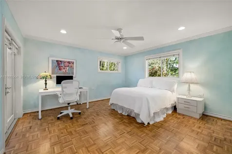 269 Cranwood Drive Key Biscayne FL 33149