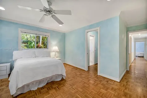 269 Cranwood Drive Key Biscayne FL 33149