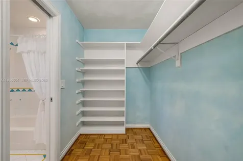 269 Cranwood Drive Key Biscayne FL 33149