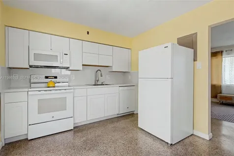 616 NW 3rd Court Hallandale Beach FL 33009
