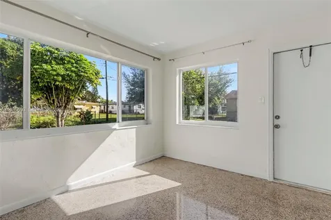 616 NW 3rd Court Hallandale Beach FL 33009