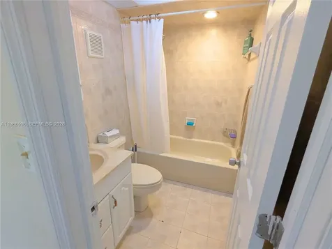 4050 NW 135th Street Opa-Locka FL 33054