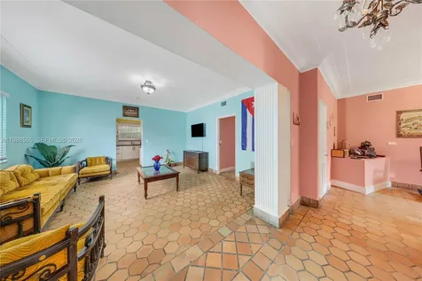 843 NW 3rd Street Miami FL 33128