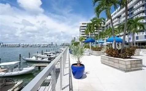 800 West Avenue Miami Beach FL 33139