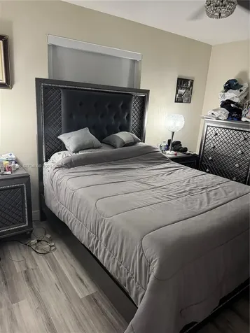 52 E 50th Place Hialeah FL 33013