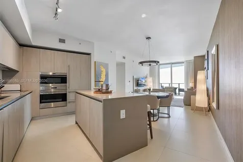 4111 S Ocean Drive Hollywood FL 33019