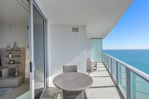 4111 S Ocean Drive Hollywood FL 33019