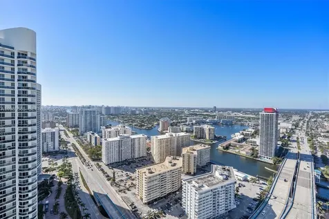 4111 S Ocean Drive Hollywood FL 33019
