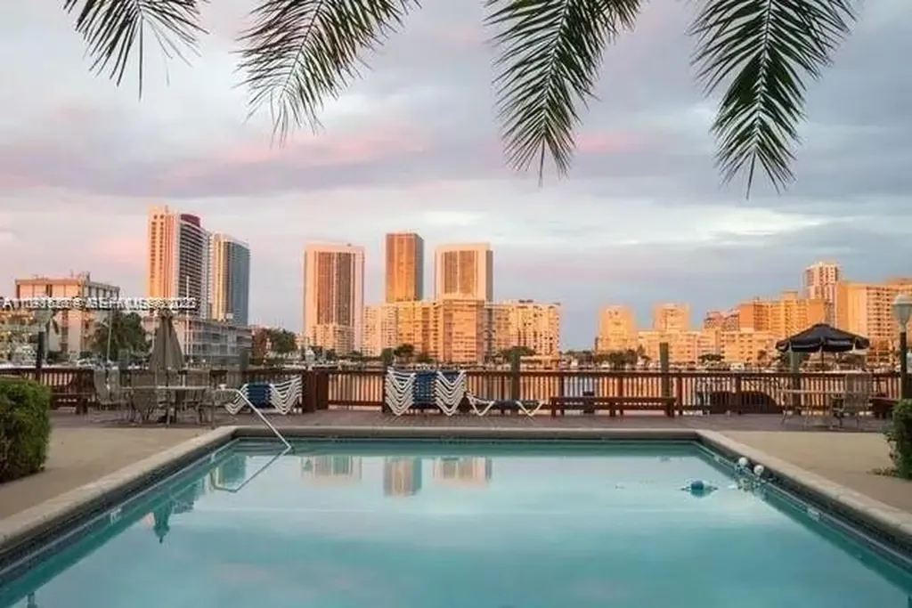 462 Golden Isles Drive Hallandale Beach FL 33009