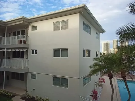462 Golden Isles Drive Hallandale Beach FL 33009