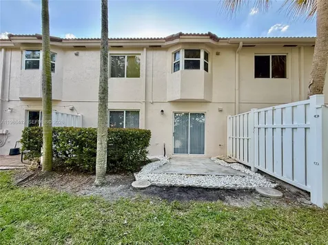 2251 NW 77th Way Pembroke Pines FL 33024