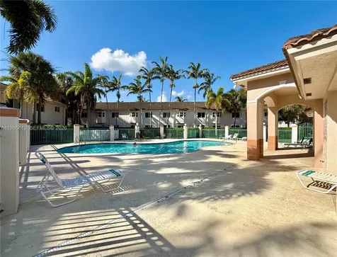 2251 NW 77th Way Pembroke Pines FL 33024