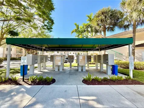 2251 NW 77th Way Pembroke Pines FL 33024