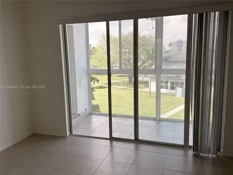 2223 Park Lane Hollywood FL 33021