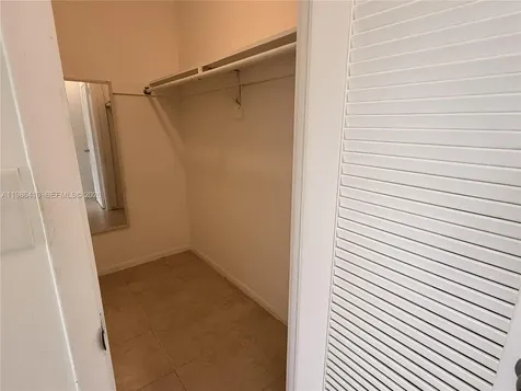 2223 Park Lane Hollywood FL 33021