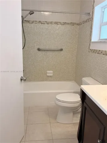 2223 Park Lane Hollywood FL 33021