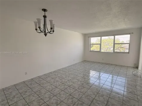 2223 Park Lane Hollywood FL 33021